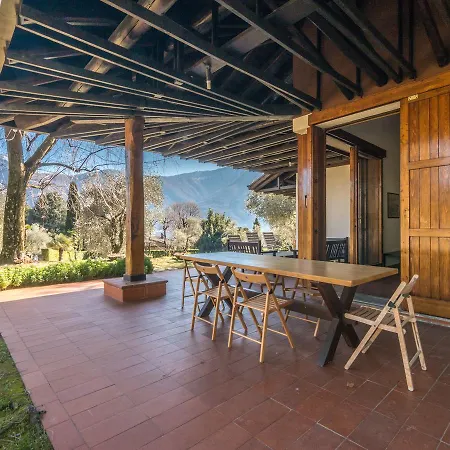 Villa Lenno Βίλα