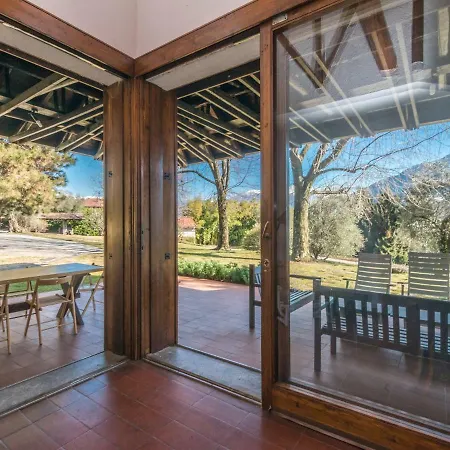 Βίλα Villa Lenno