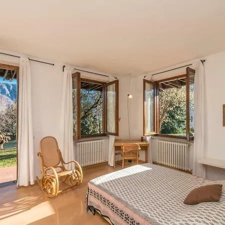 Βίλα Villa Lenno *